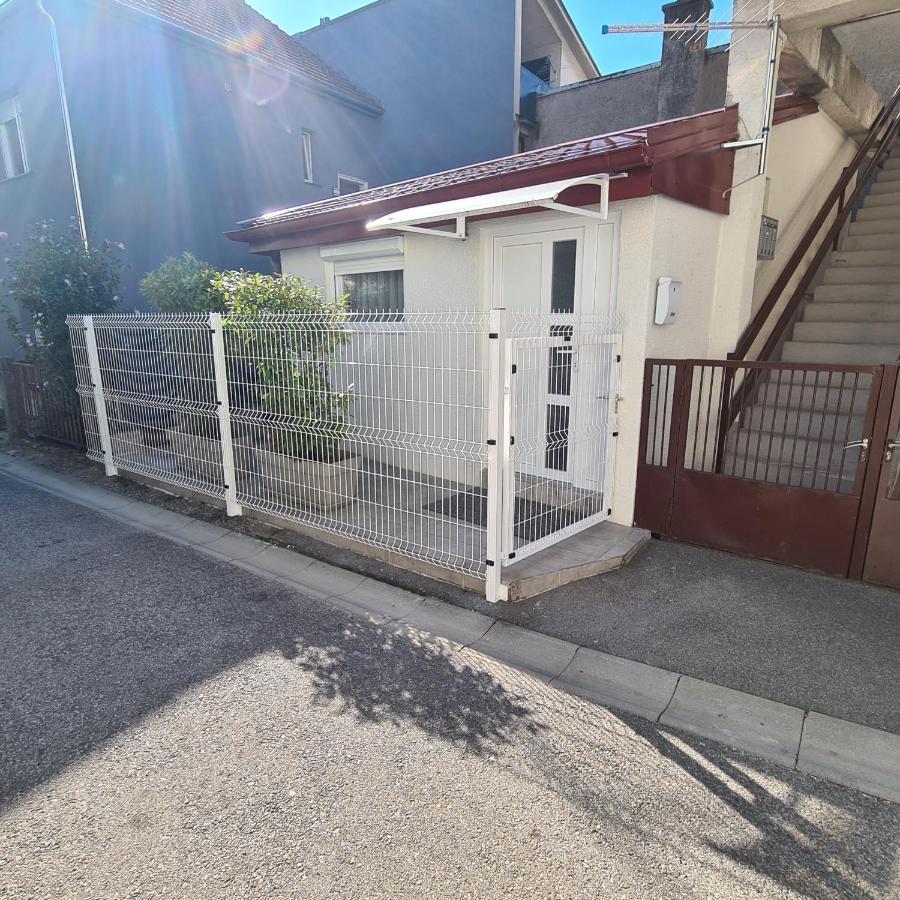 Cozy Studio Apartment Tian In זאגרב מראה חיצוני תמונה